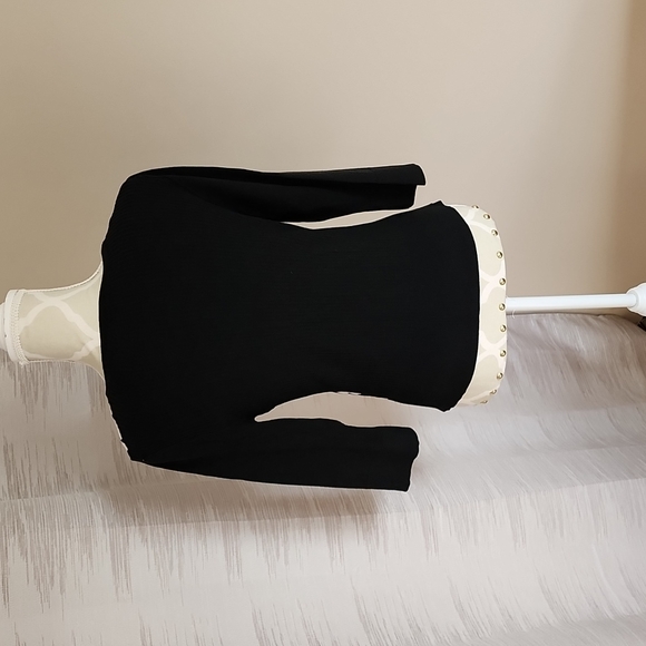 ❗️2 for 45❗️White House Black Market Sweater - Picture 3 of 5